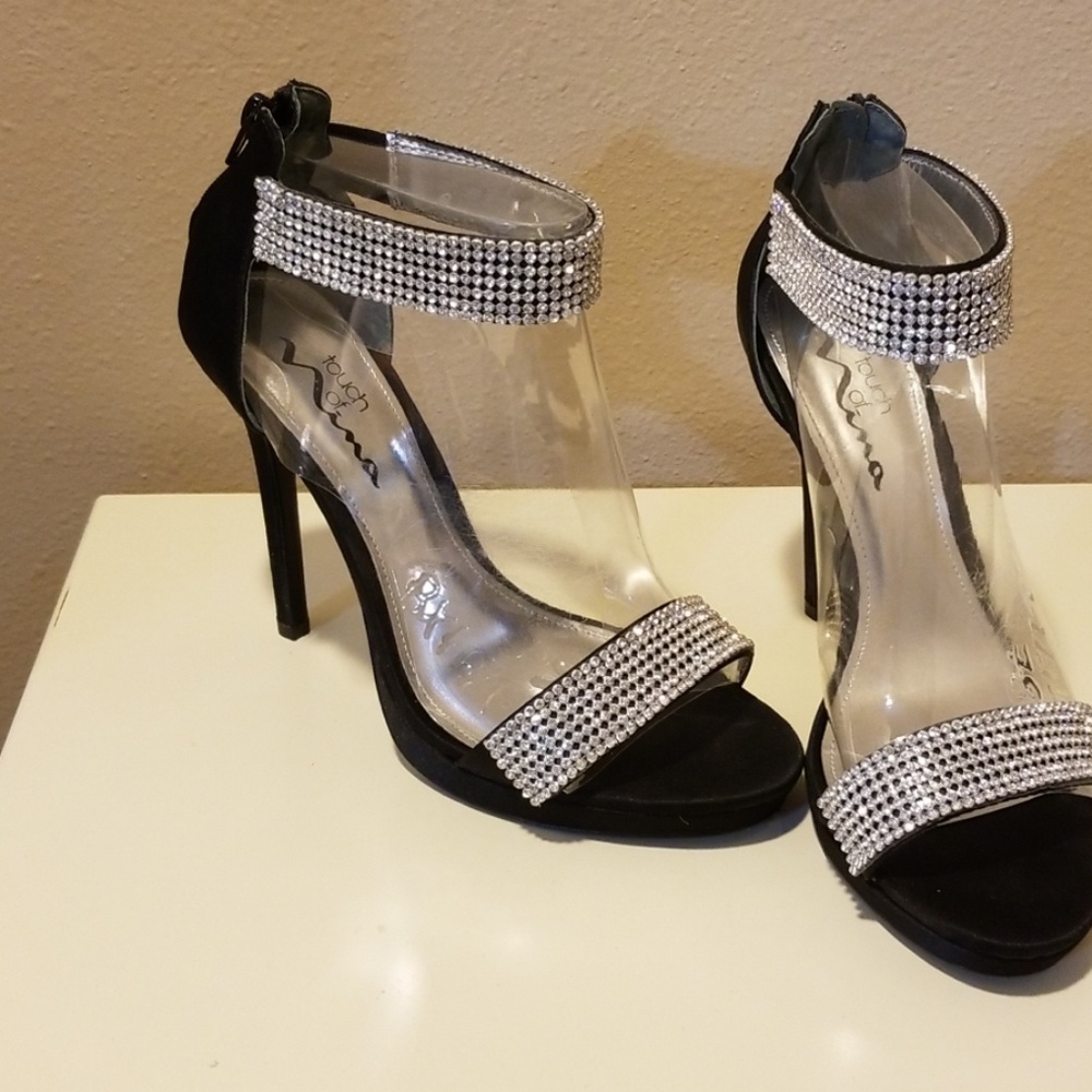 Heels - Picture 5 of 6